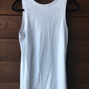 CAbi Sleeveless Vneck Lounge Top Heather